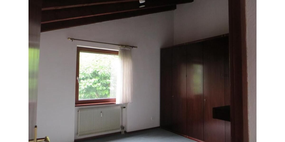 Dachgeschoßwohnung Bensheim - 2 Zimmer, 65 m&sup2;, 780&euro; | Angebot:25261863