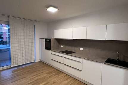 Wohnung Frankfurt Niederrad - 1 Zimmer, 38 m&sup2;, 900&euro; | Angebot:26047920