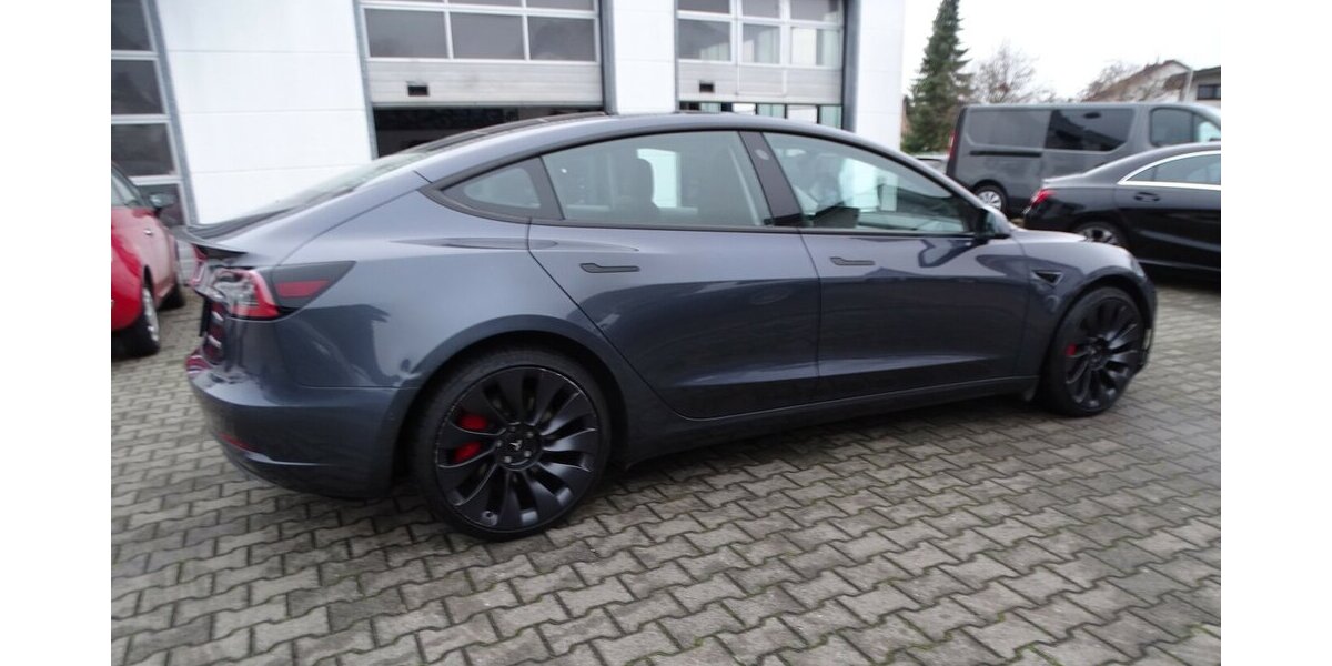 Tesla Model 3 Performance 38.031 km 31.890 &euro; Rodgau 63110