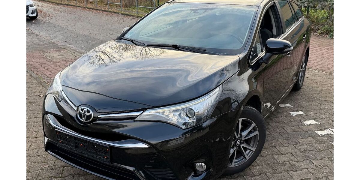 Toyota Avensis 146.100 km 10.999 € Frankfurt am Main 65933