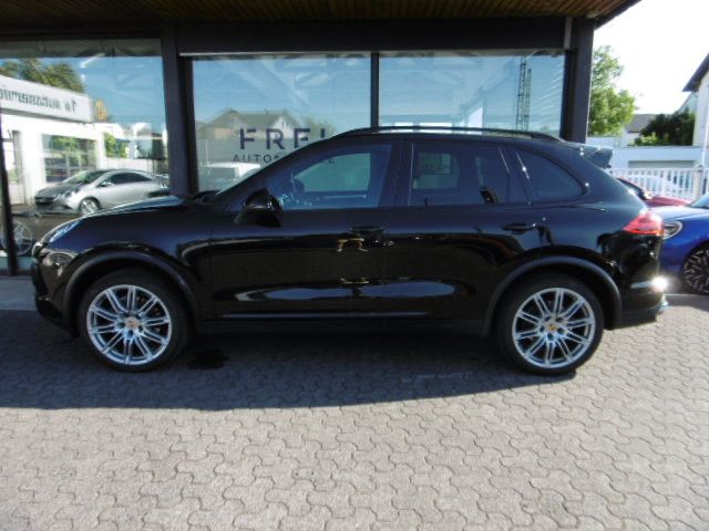 Porsche Cayenne 296.000 km 20.500 &euro; Gustavsburg 65462
