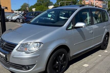 VW Touran 176.000 km 5.900 &euro; Frankfurt am Main 65933