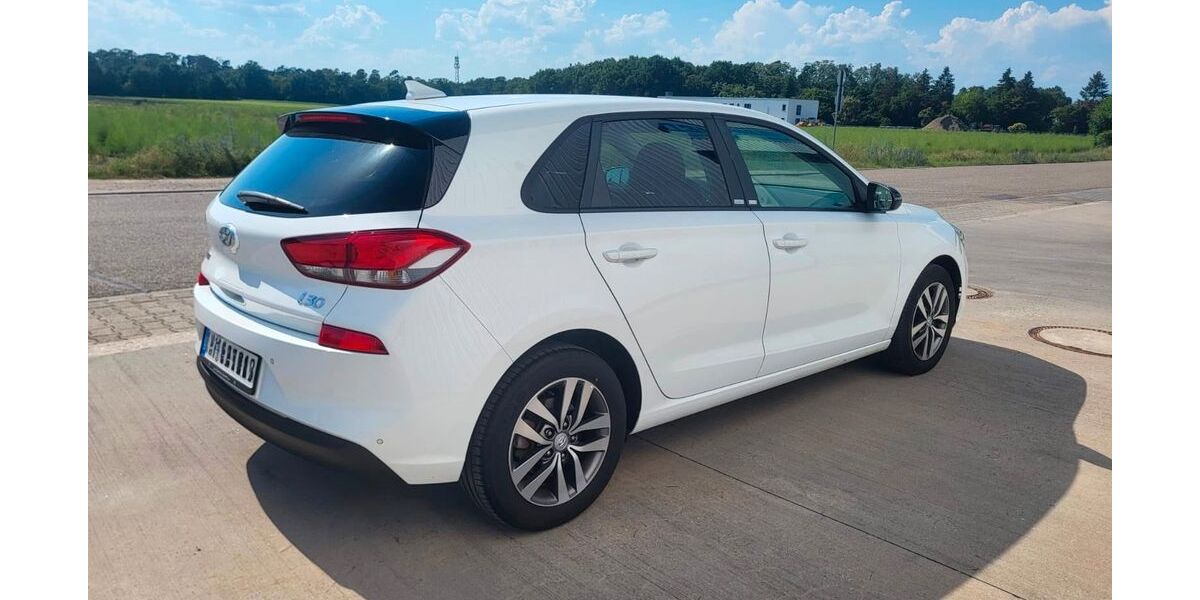 Hyundai i30 70.000 km 12.900 &euro; Lorsch 64653