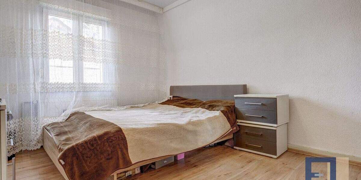 Mehrfamilienhaus, Wohnhaus Rüsselsheim - 7 Zimmer, 175 m&sup2;, 399.950&euro; | Angebot:25425997