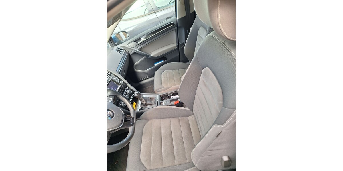 VW Golf 72.455 km 12.000 &euro; Mörfelden-Walldorf 64546