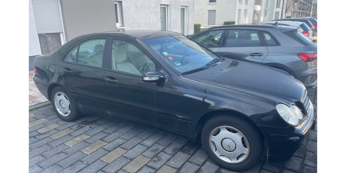 Mercedes-Benz C 180 254.000 km 1.800 € Kelsterbach 65451