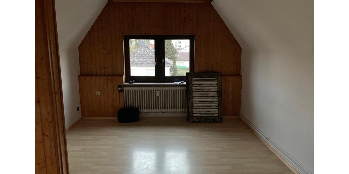 Dachgeschoßwohnung Frankfurt am Main Innenstadt 3 - 2 Zimmer, 40 m&sup2;, 450&euro; | Angebot:26425624