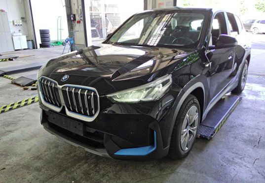 BMW iX1 116.506 km 24.750 &euro; Heusenstamm 63150