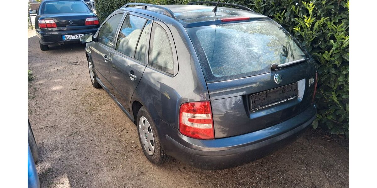 Skoda Fabia 152.000 km 2.500 &euro; Mörfelden-Walldorf 64546