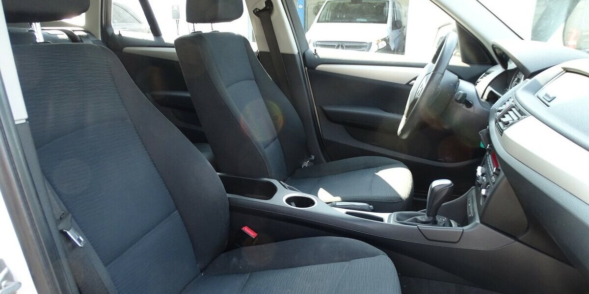 BMW X1 1.8l i sDrive, Steptronic, Sitzheizung, PDC hin 154.921 km 8.690 &euro; Rodgau 63110