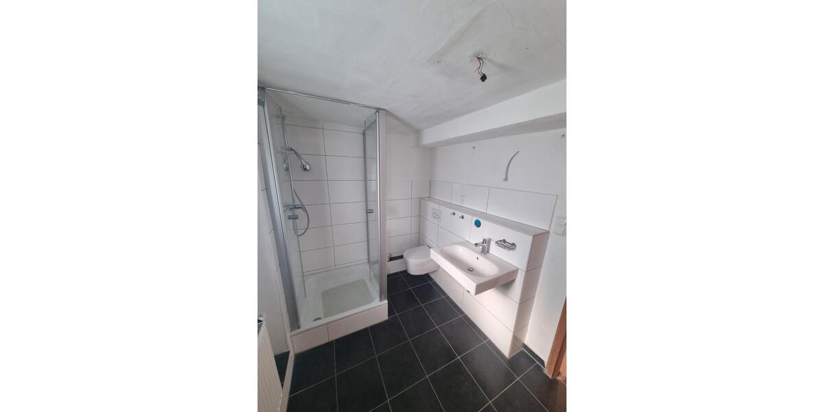 Einfamilienhaus Münster (Hessen) - 9 Zimmer, 130 m&sup2;, 350.000&euro; | Angebot:26802984