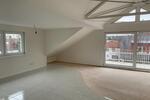 Helle, großräumige 3-Zimmer Dachgeschoss-Wohnung 3 zimmer