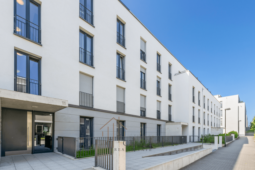 Wohnung zum Mieten in Frankfurt am Main 2.200 € 107 m²
