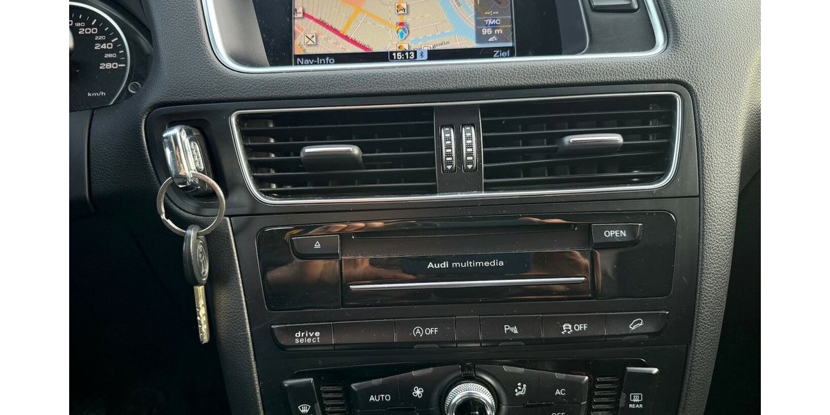 Audi Q5 2.0 TDI 130 kW quattro/S-Line Sport 179.909 km 13.490 &euro; Frankfurt 60386