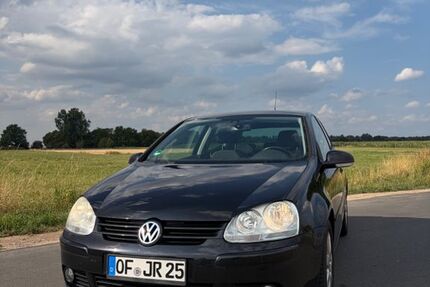 VW Golf 141.000 km 4.500 &euro; Obertshausen 63179