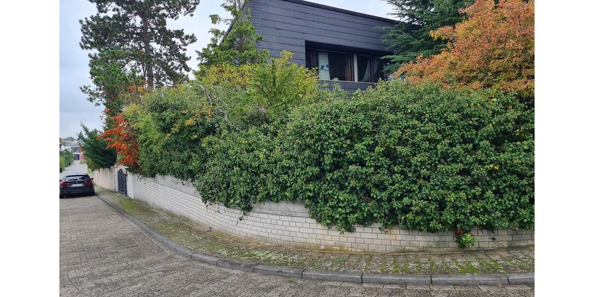 Einfamilienhaus Darmstadt Eberstadt - 3.5 Zimmer, 178 m&sup2;, 2.480&euro; | Angebot:23714031