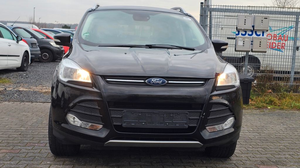 Ford Kuga 117.500 km 8.999 &euro; Dietzenbach 63128