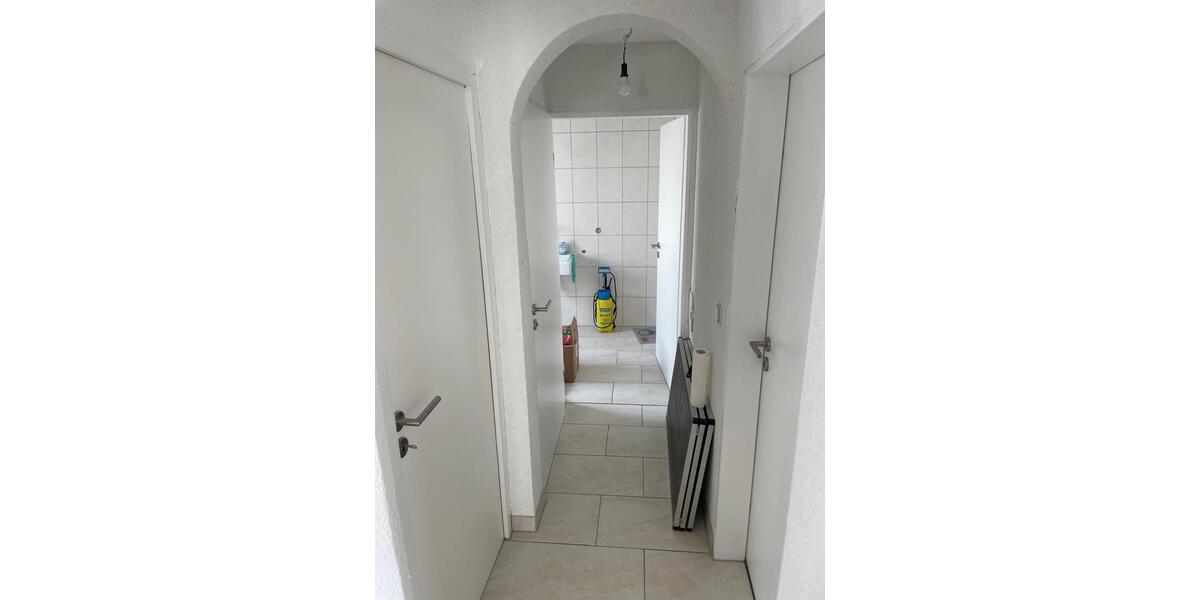 Etagenwohnung Flörsheim am Main - 5 Zimmer, 120 m&sup2;, 1.380&euro; | Angebot:25440023