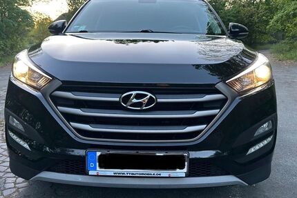 Hyundai TUCSON 128.000 km 12.999 &euro; Rüsselsheim am Main 65428