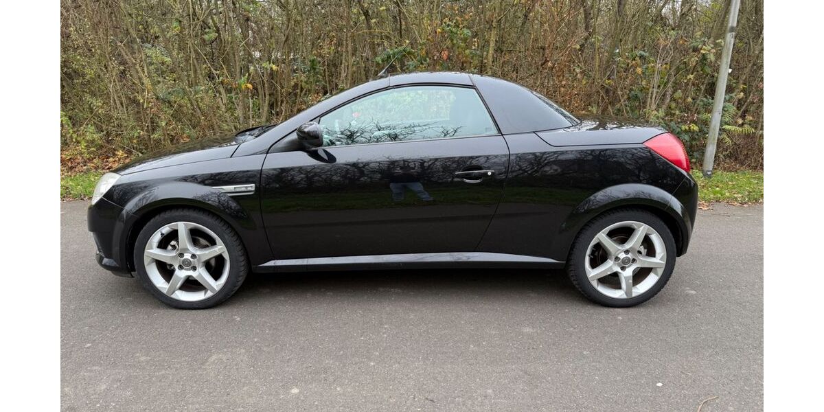 Opel Tigra 98.000 km 2.000 &euro; Trebur 65468