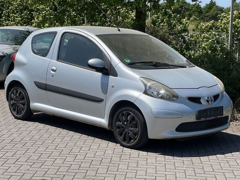 Aygo (X)