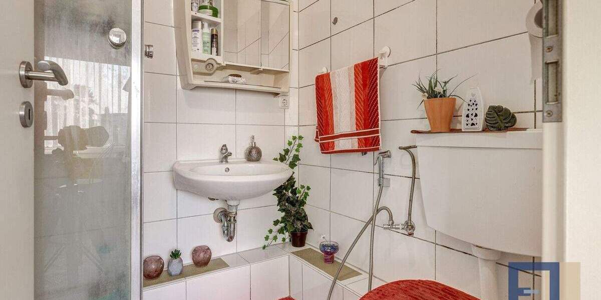 Mehrfamilienhaus, Wohnhaus Rüsselsheim - 7 Zimmer, 175 m&sup2;, 399.950&euro; | Angebot:25425997