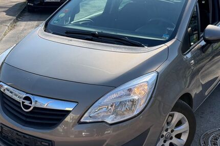 Opel Meriva 215.000 km 3.355 &euro; Frankfurt am Main 65933