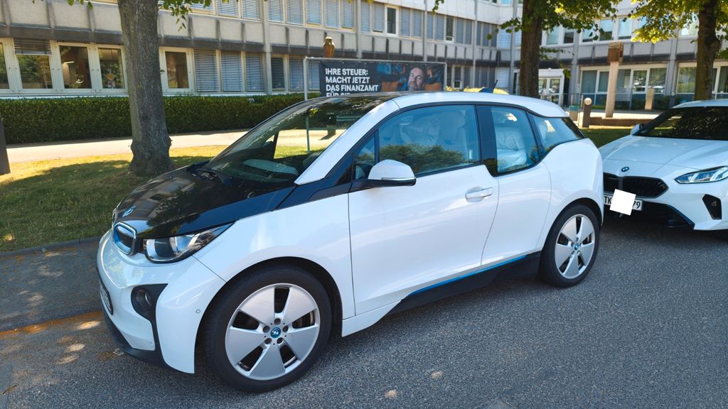 BMW i3 113.500 km 11.900 &euro; Frankfurt am Main 60486