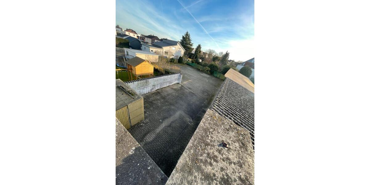 Mehrgenarationhaus mit genehmigten Bauprojekt 8 zimmer