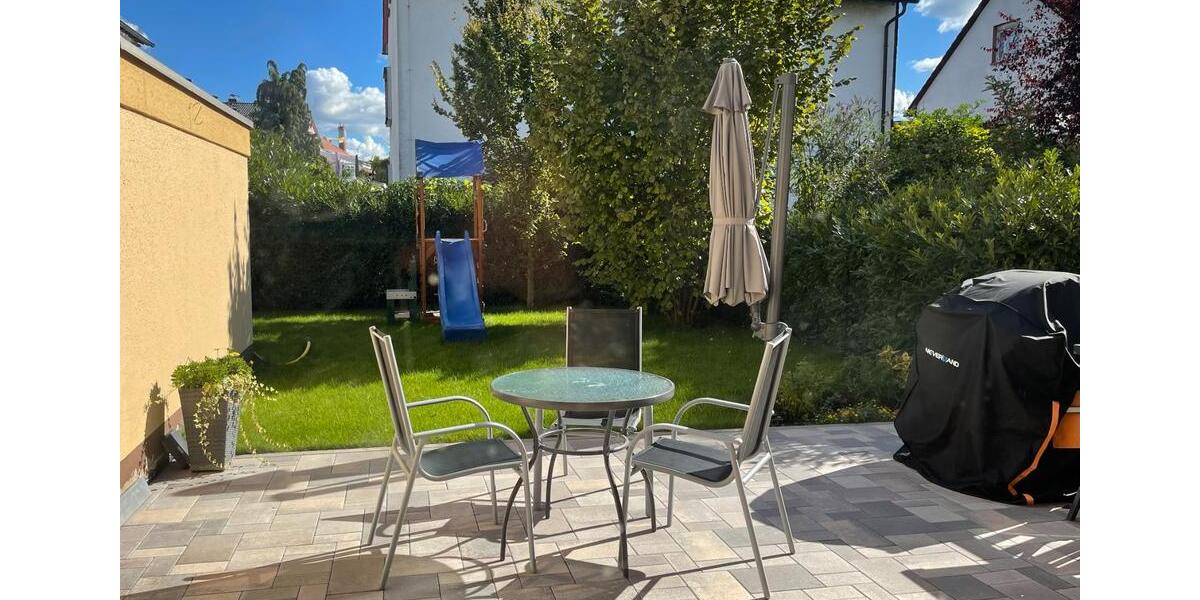 Doppelhaushälfte Hattersheim am Main - 5 Zimmer, 121 m&sup2;, 2.800&euro; | Angebot:25592621