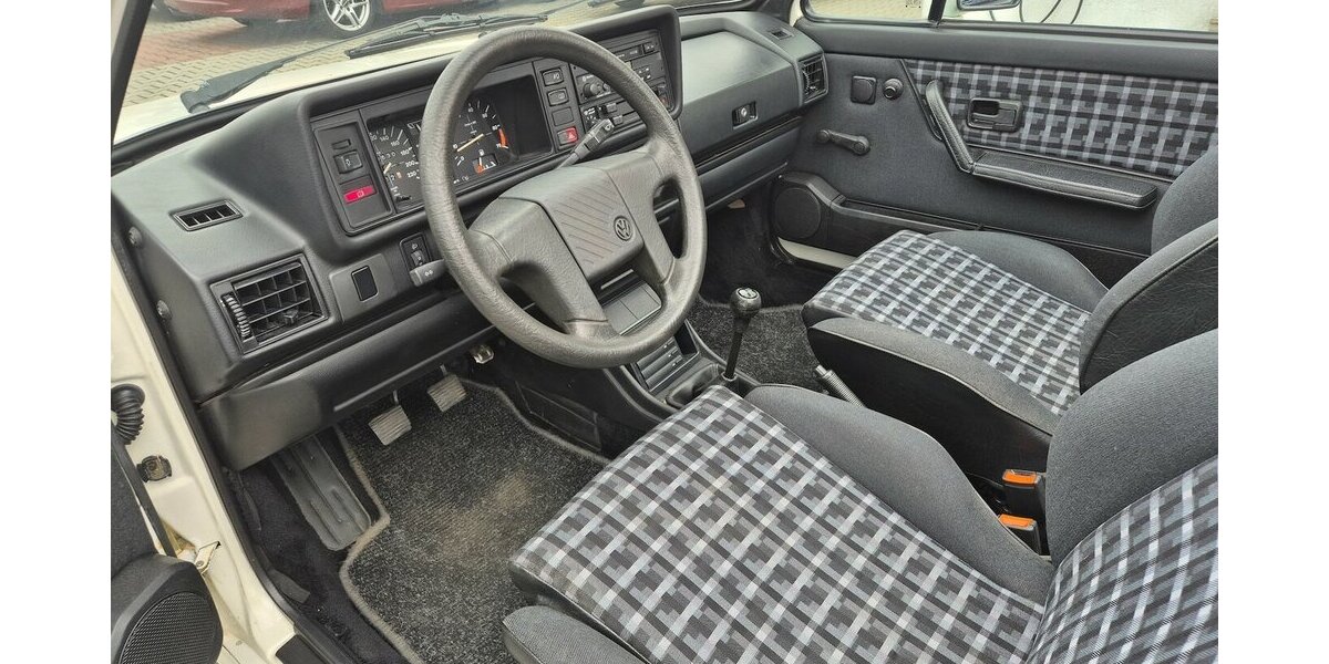 VW Golf 1 Cabrio 1. Hand, orig. 50000 Km 50.000 km 19.999 &euro; Rodgau 63110