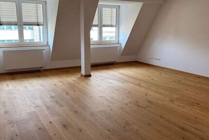 Wohnung Frankfurt am Main Innenstadt - 2 Zimmer, 92 m&sup2;, 1.995&euro; | Angebot:25302779