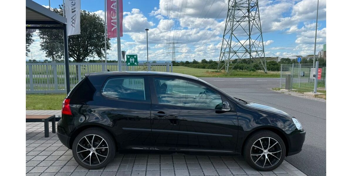 VW Golf 152.000 km 3.900 &euro; Hochheim am Main 65239