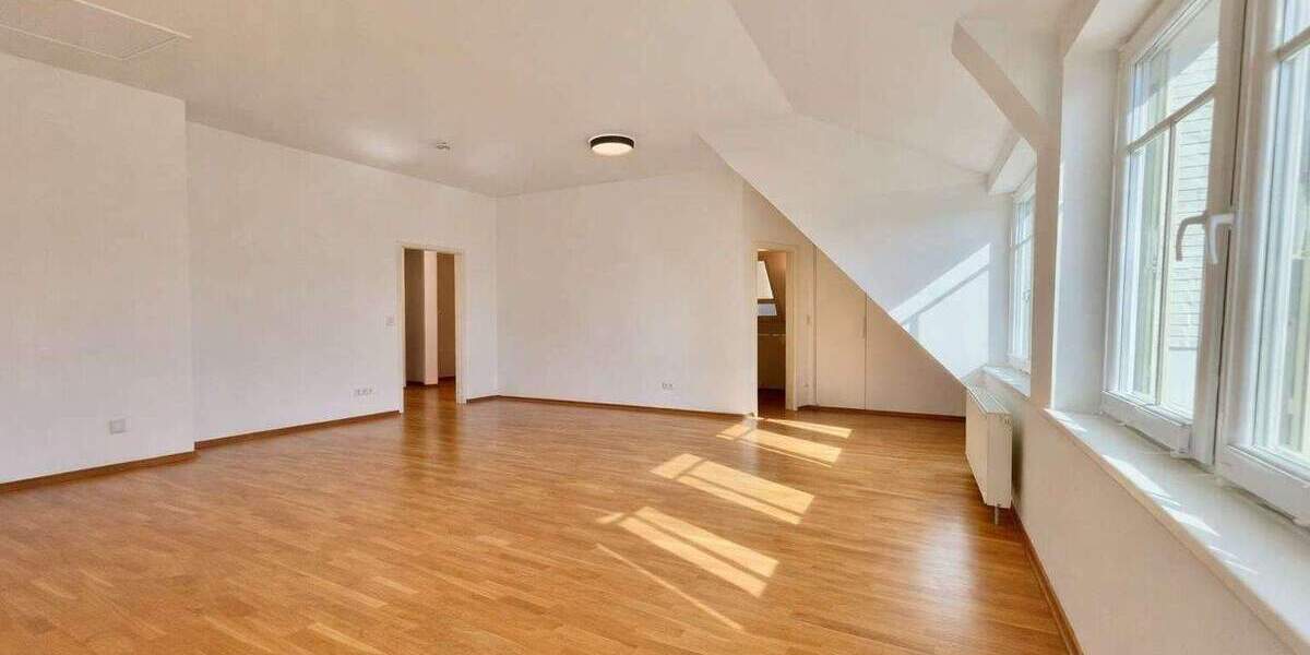 Etagenwohnung Offenbach am Main Bürgel - 2 Zimmer, 122 m&sup2;, 1.400&euro; | Angebot:25706161