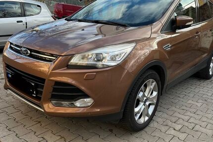 Ford Kuga 89.500 km 11.200 &euro; Darmstadt 64283