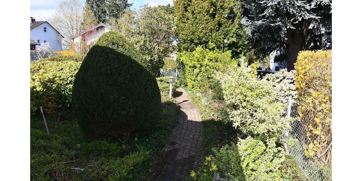 **RESERVIERT** Freistehendes Einfamilienhaus mit Gartenidylle in Seeheim-Jugenheim - Einfamilienhaus Seeheim-Jugenheim Bergstraße | Angebot:26286081