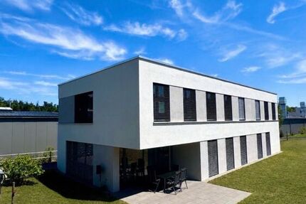 Premium-Bürogebäude (KfW 55) mit PV-Anlage und Parkplätzen - Gewerbeobjekt Mühltal In der Mordach | Angebot:27027867