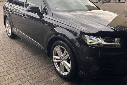Audi Q7 210.000 km 25.590 &euro; Obertshausen 63179