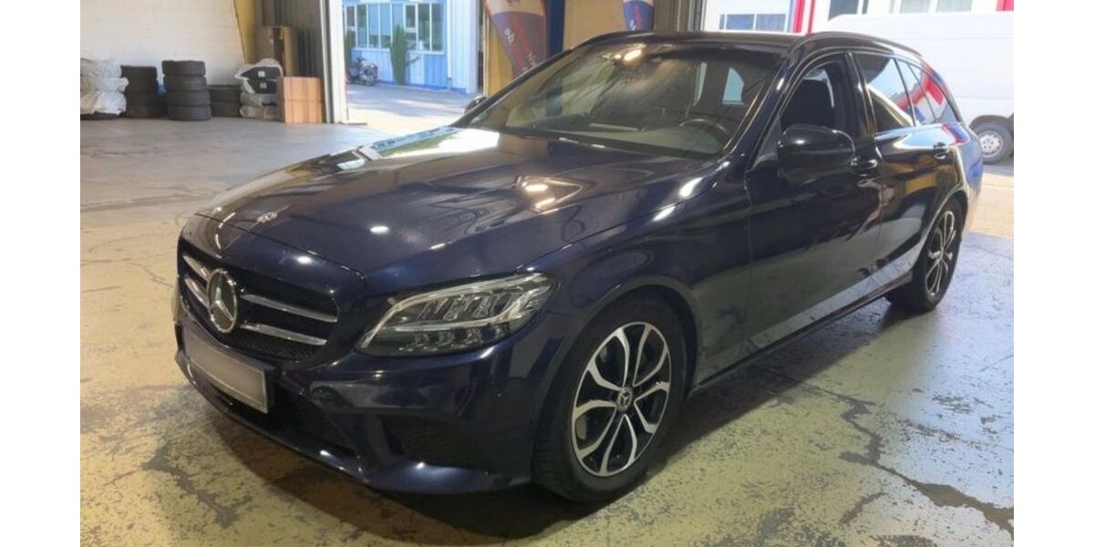 Mercedes-Benz C 300 192.528 km 15.970 &euro; Mainhausen 63533