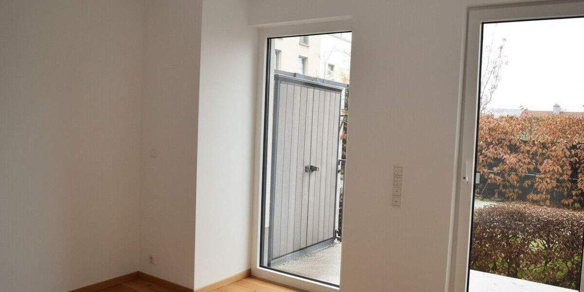 Helle moderne Erdgeschosswohnung mit eigenem Garten 3 zimmer