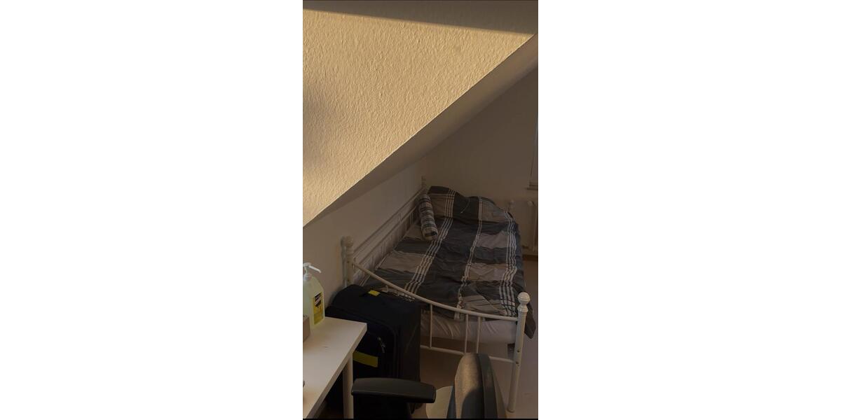 Dachgeschoßwohnung Offenbach am Main Buchrain - 1 Zimmer, 29 m&sup2;, 600&euro; | Angebot:26624528
