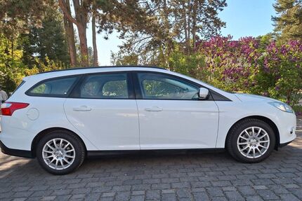 Ford Focus 86.459 km 5.900 &euro; Heusenstamm 63150