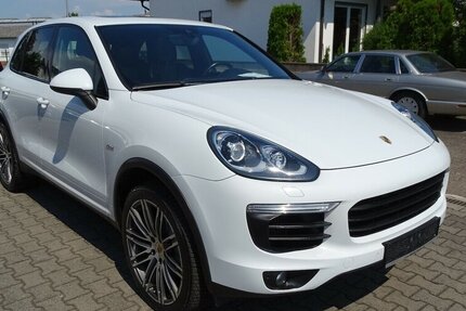 Porsche Cayenne S 4,2l Diesel Pano, Navi, 21 Zoll, Standhe 229.443 km 22.990 &euro; Rodgau 63110
