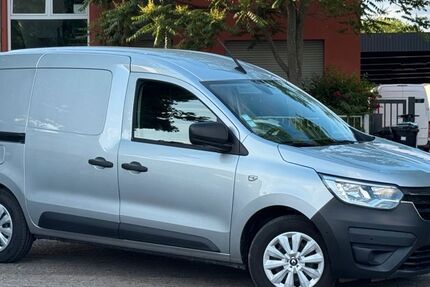 Renault Express 89.321 km 11.300 &euro; Frankfurt am Main 65933
