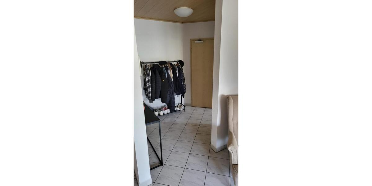 Etagenwohnung Bürstadt - 3 Zimmer, 85 m&sup2;, 980&euro; | Angebot:25571701