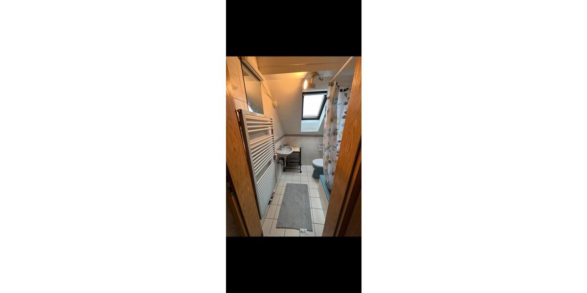 Ein Zimmerwohnung mit Einbauküche 1 zimmer