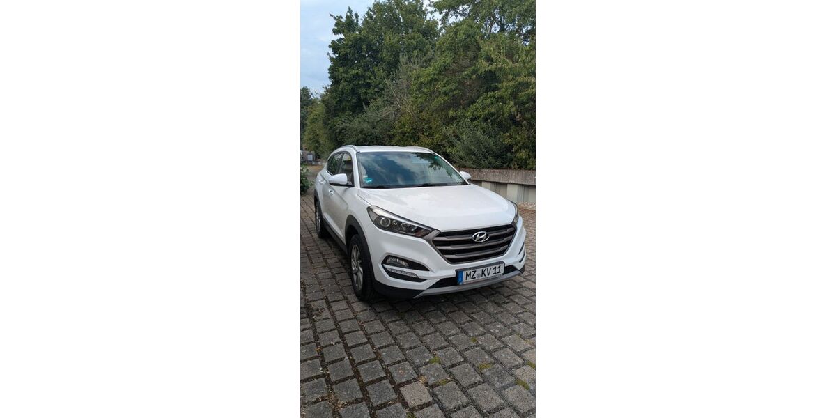Hyundai TUCSON 185.500 km 11.400 &euro; Oppenheim 55276