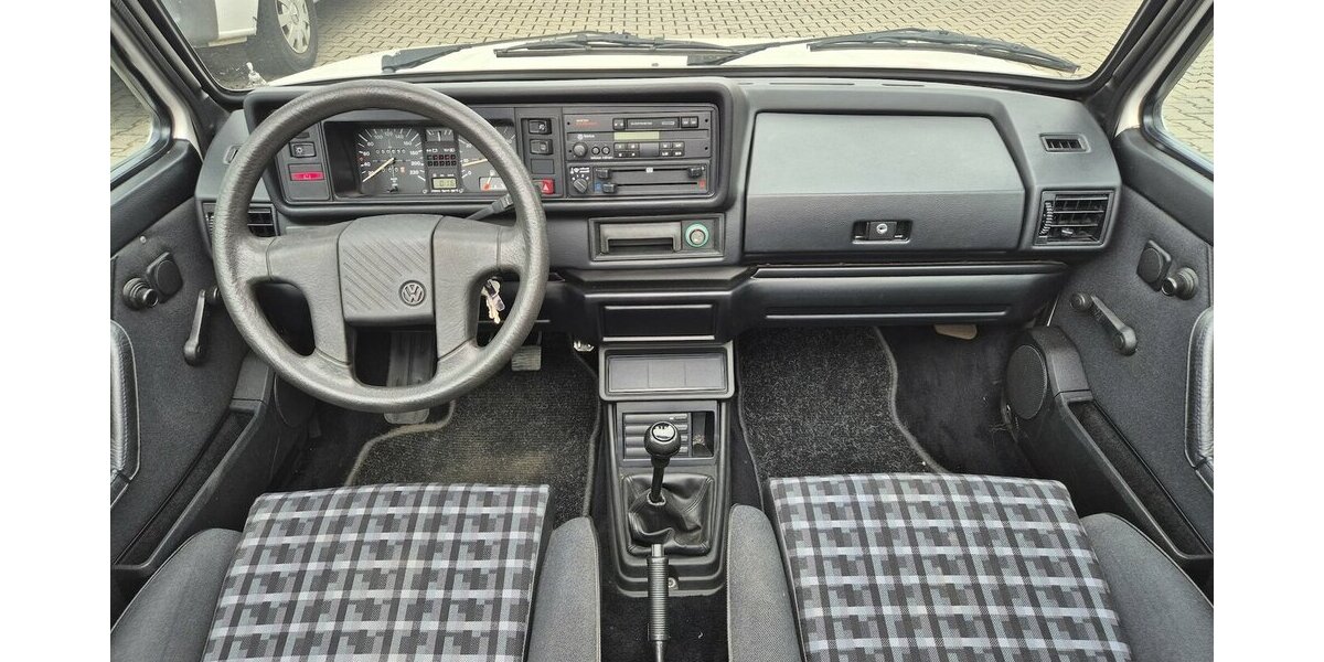 VW Golf 1 Cabrio 1. Hand, orig. 50000 Km 50.000 km 19.999 &euro; Rodgau 63110