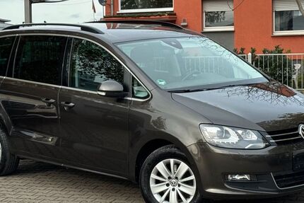 VW Sharan 115.033 km 27.000 &euro; Frankfurt am Main 65933