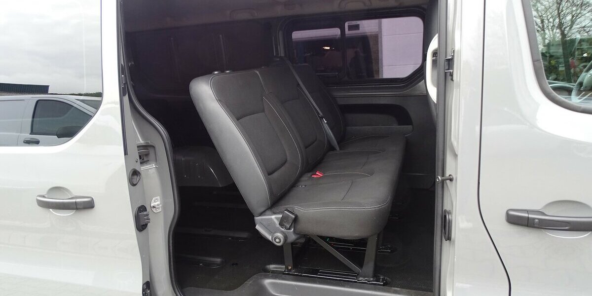 Nissan NV300 L2H1 2,9t COMFORT 127.943 km 16.990 &euro; Rodgau 63110